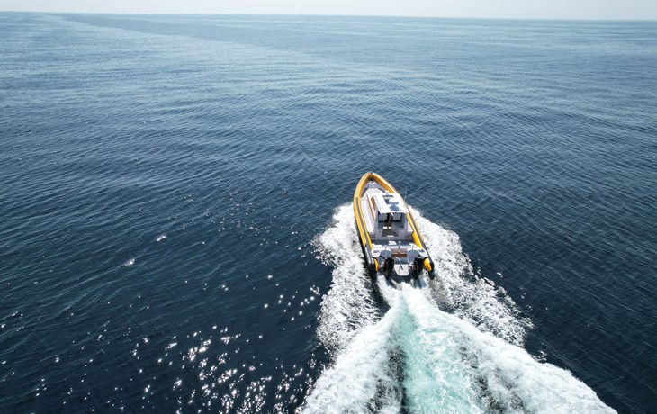 Meet Lizzie: A 900 hp bright yellow Rayglass Protector