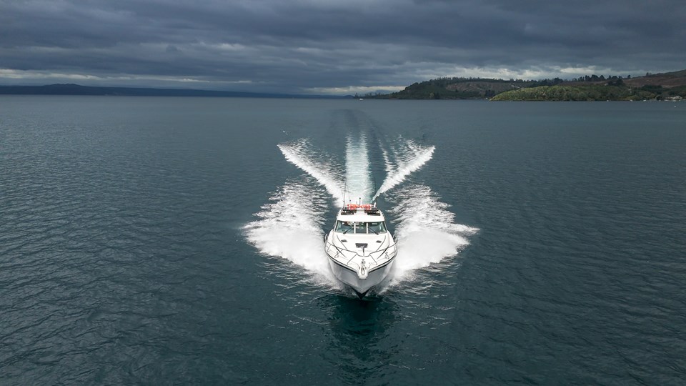 We transformed an old Rayglass 4000 into the ultimate entertainer 
