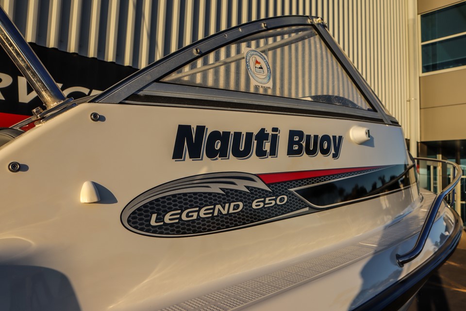 Rayglass Legend 650 restoration project - Nauti Buoy
